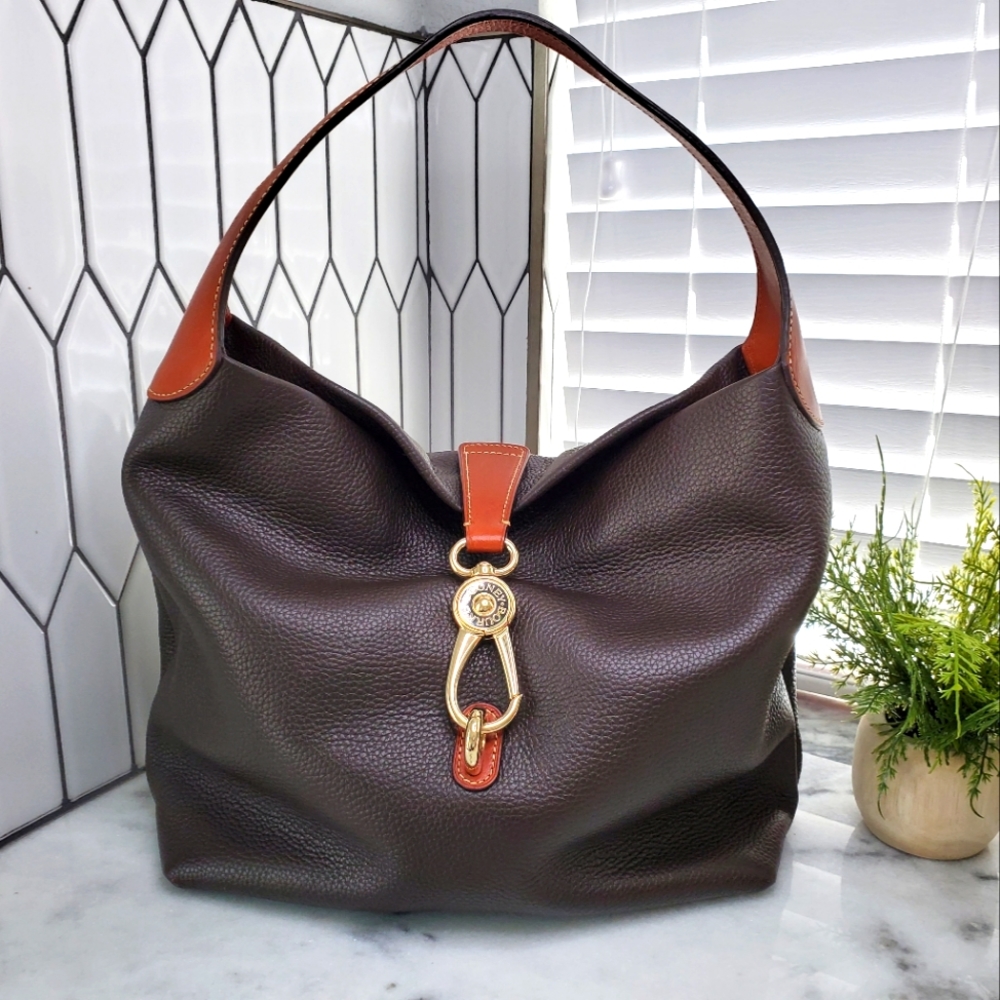 Dooney & Bourke shoulder bag